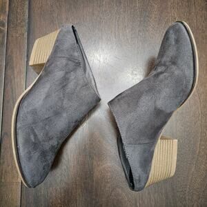 Chinese Laundry Gray Suede Block Heel Booties Womens Size 8.5 Slip-On Casual